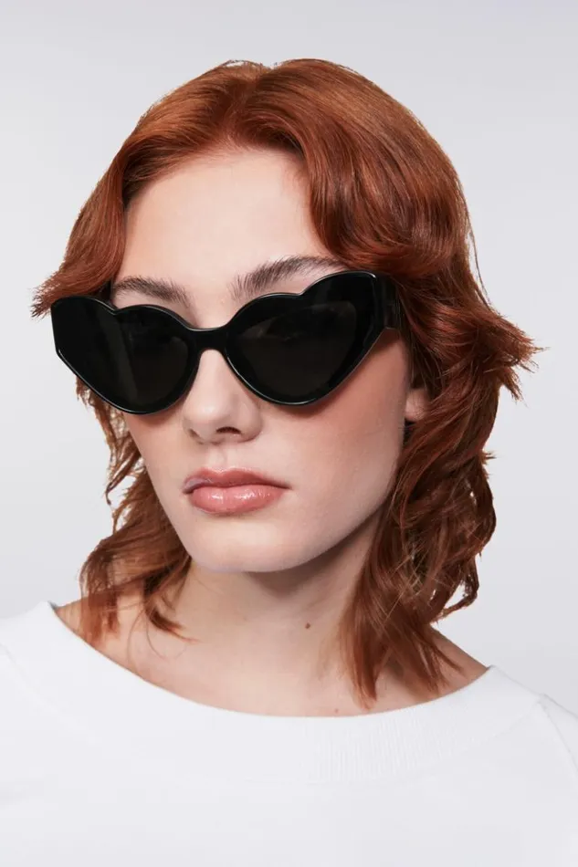 Accessories Fiorucci Heart Sunglasses Black Os Accessories Fiorucci Heart Sunglasses Black Os