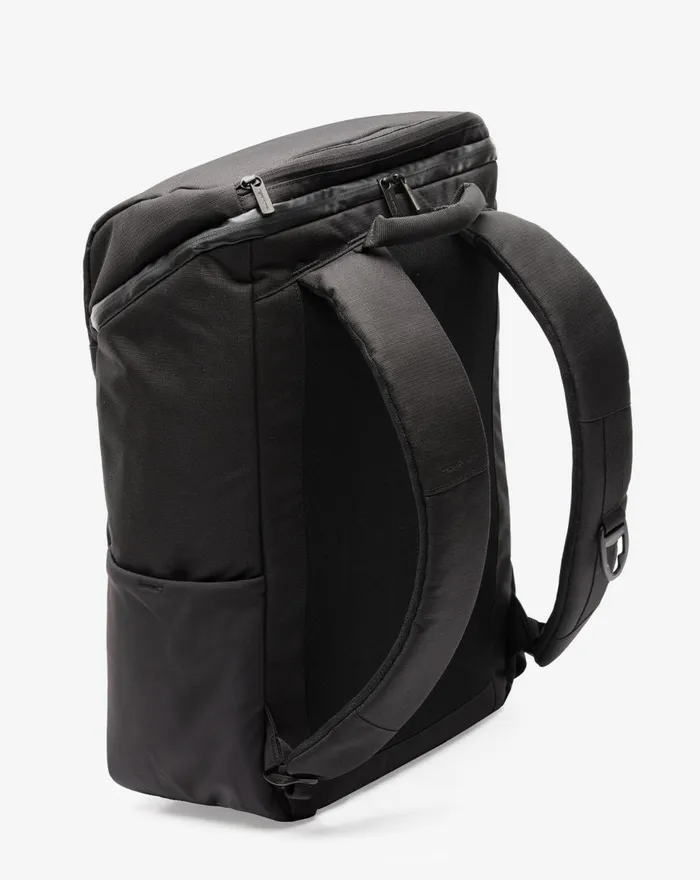Accessories Luggage and Backpacks TravisMathew BELOW ZERO BACKPACK COOLER Black