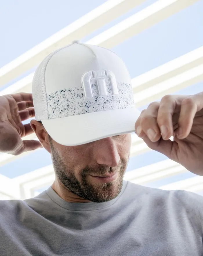 Accessories Snapbacks TravisMathew SPLATTER ICON SNAPBACK HAT White