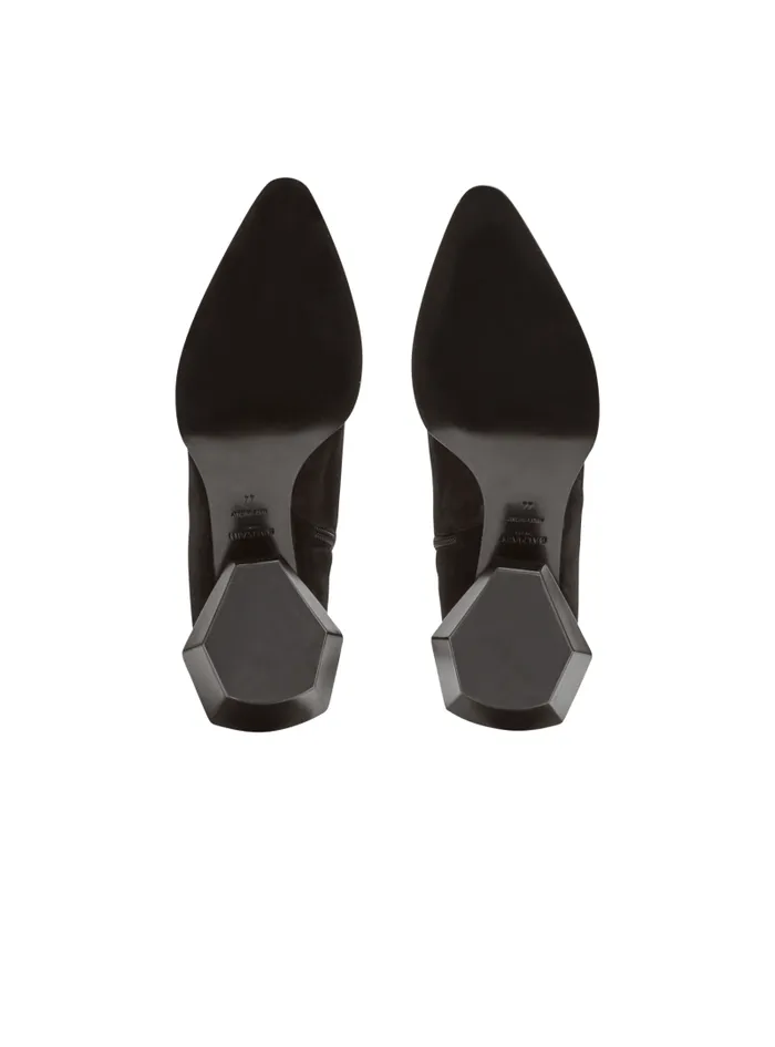 Balmain Boots And Rangers Men Billy Suede Ankle Boots With Diamond Heel Black