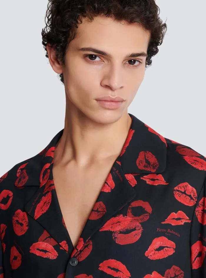 Balmain Shirts And Polos Men Twill Pyjama Shirt With Kiss Print Black