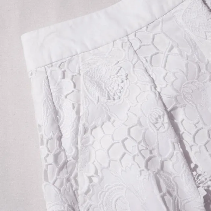 Bottoms Woman SelfPortrait White 3D Cotton Lace Shorts Bottoms Woman SelfPortrait White 3D Cotton Lace Shorts
