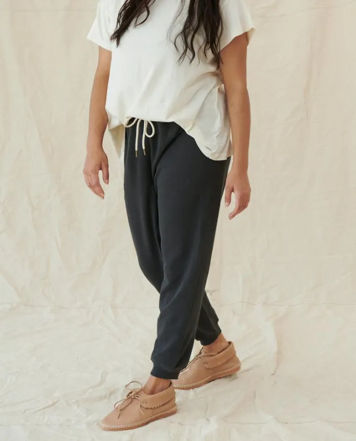 Bottoms Women039s The Great The Cropped Sweatpant Washed Black