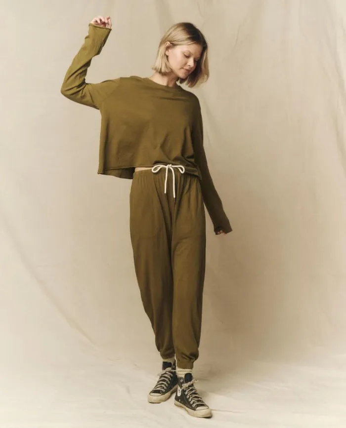 Bottoms Women039s The Great The Jersey Jogger Pant Fir Green