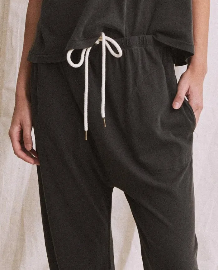 Bottoms Women039s The Great The Jersey Jogger Pant Washed Black