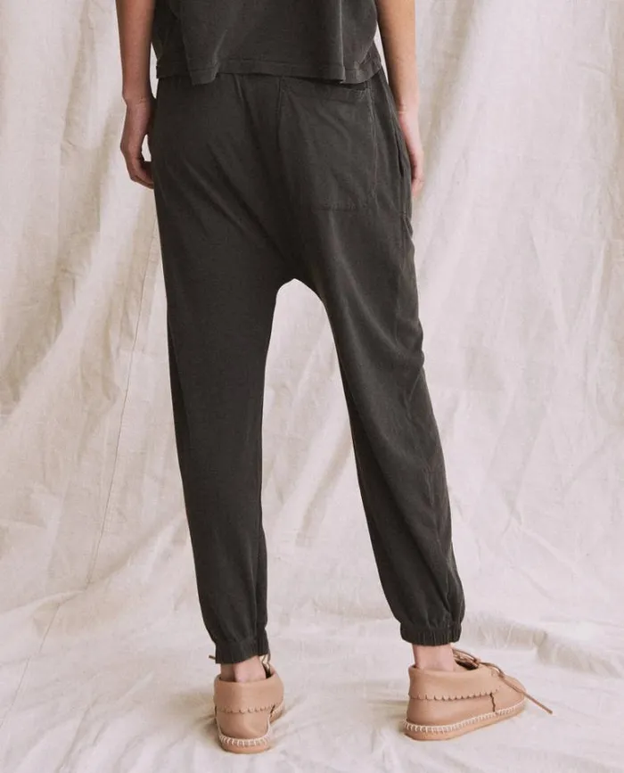 Bottoms Women039s The Great The Jersey Jogger Pant Washed Black