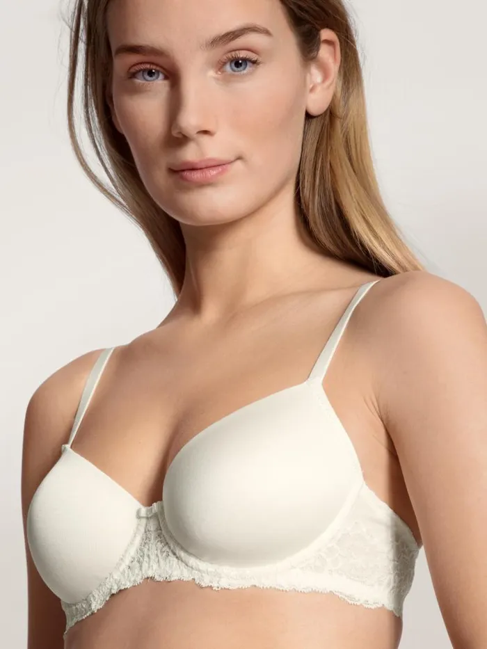 CALIDA Bras Underwired Tshirt Bra With Padding Alabaster Crme 8211 Women