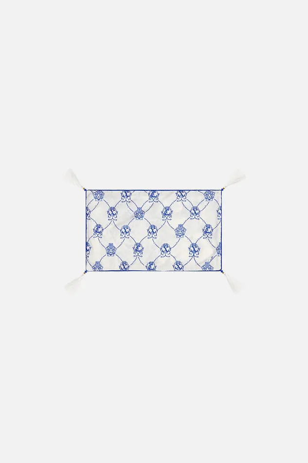 Camilla Cushions Rectangle Cushion Heart Of A Dragon 8211 Accessories Camilla Cushions Rectangle Cushion Heart Of A Dragon 8211 Accessories