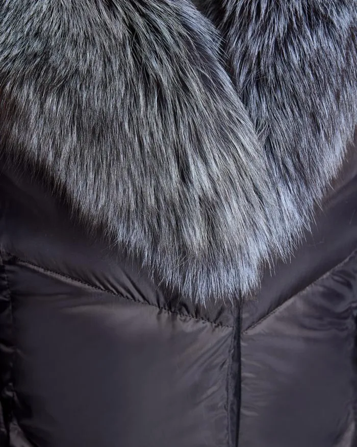 Coats Women039s Maximilian Julia and Stella Polyblend Jacket With Silver Fox Trimmed Hood