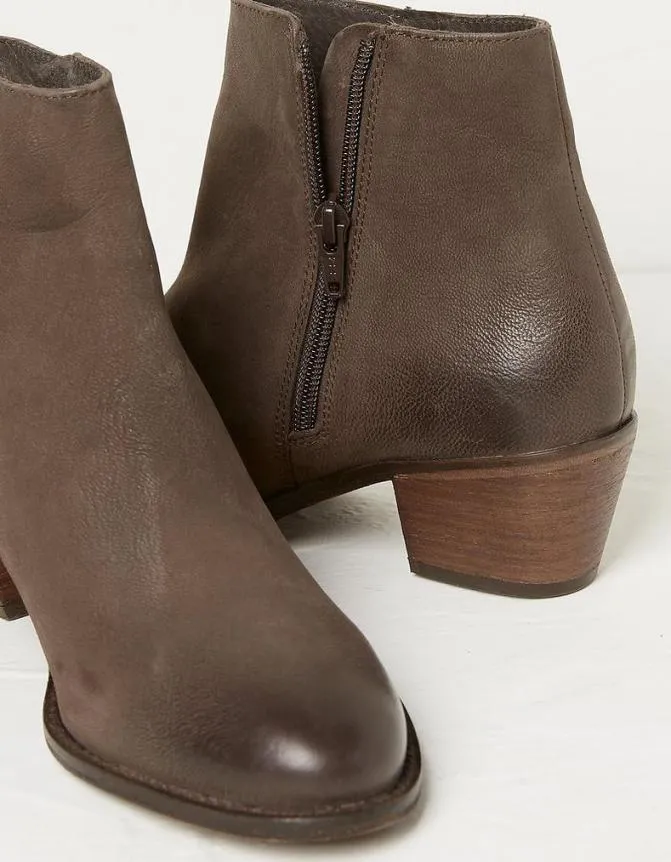 Fatface Boots Betsy Zip Detail Ankle Boot Chocolate Brown 8211 Women