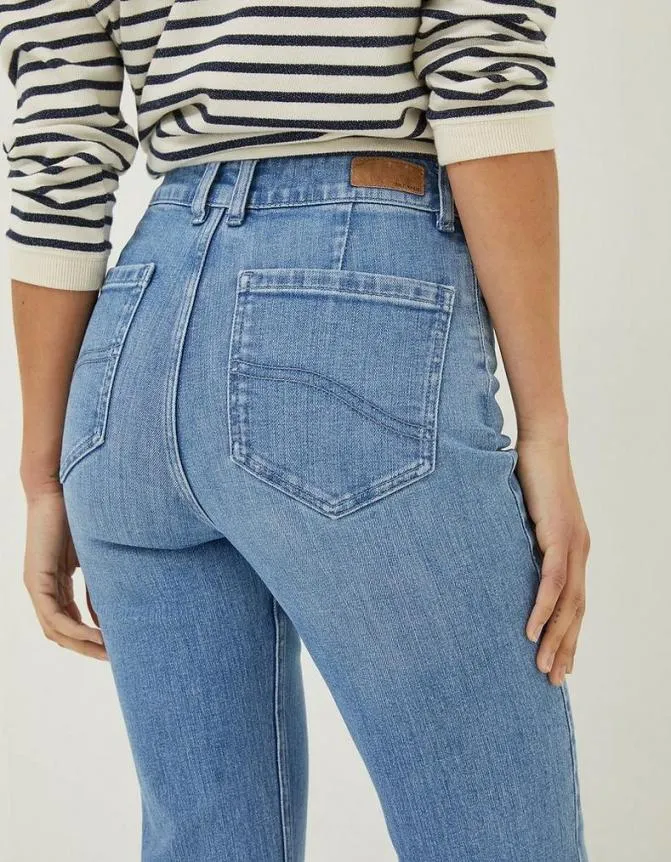 Fatface Jeans and Dungarees Fly Flare Comfort Stretch Jeans Light Blue 8211 Women