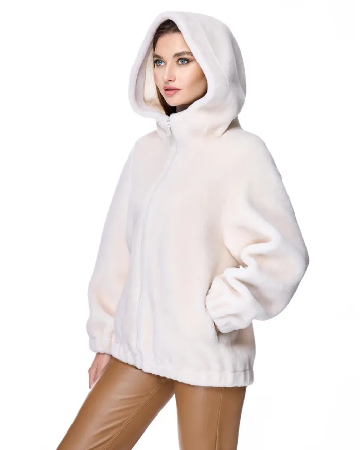 Jackets Women039s Maximilian Julia and Stella Lamb039s Wool Jacket With Hood