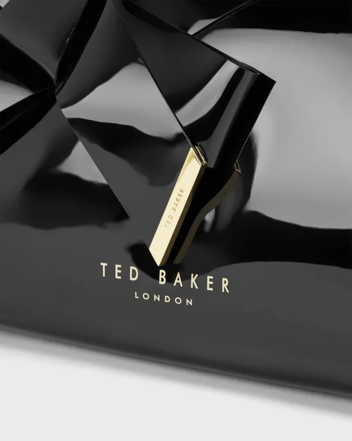 Knot Bow Washbag Black Women Ted Baker Wash and Makeup Bags Knot Bow Washbag Black Women Ted Baker Wash and Makeup Bags