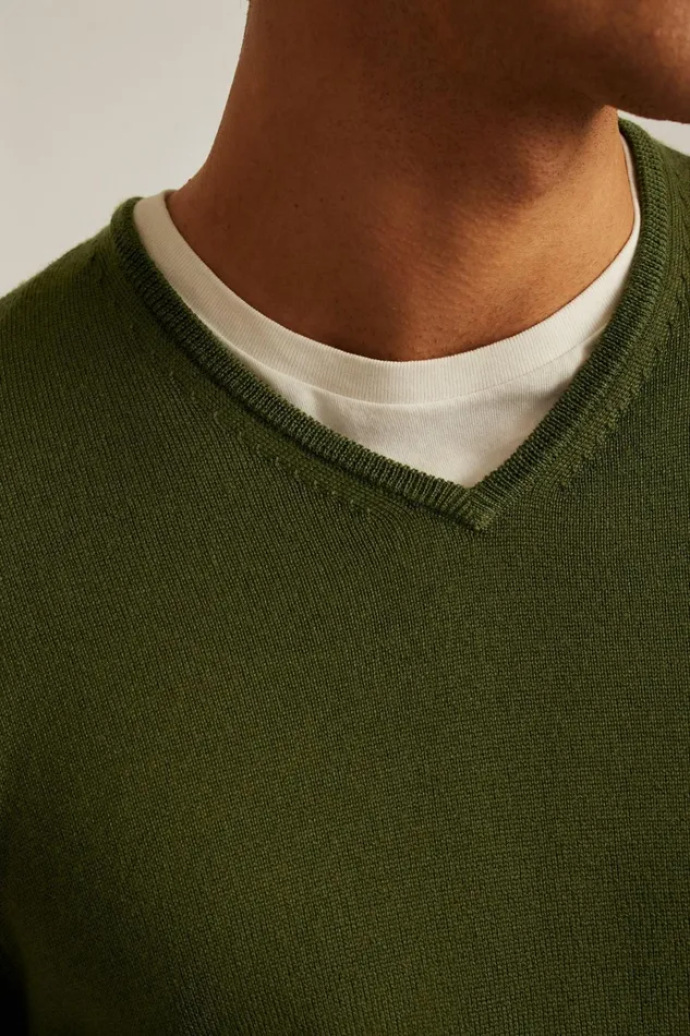 Men Crew and VNeck Sweaters Bonobos Washable Merino VNeck Sweater Olive