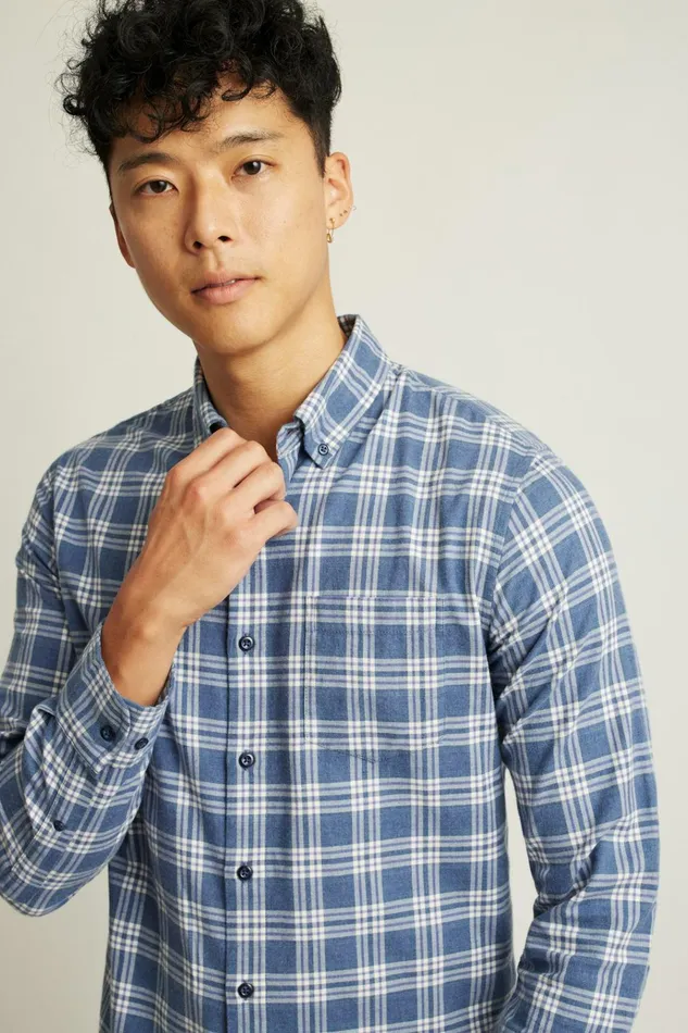 Men Flannels and Shirt Jackets Bonobos Everyday Lightweight Flannel Shirt Navy White Plaid