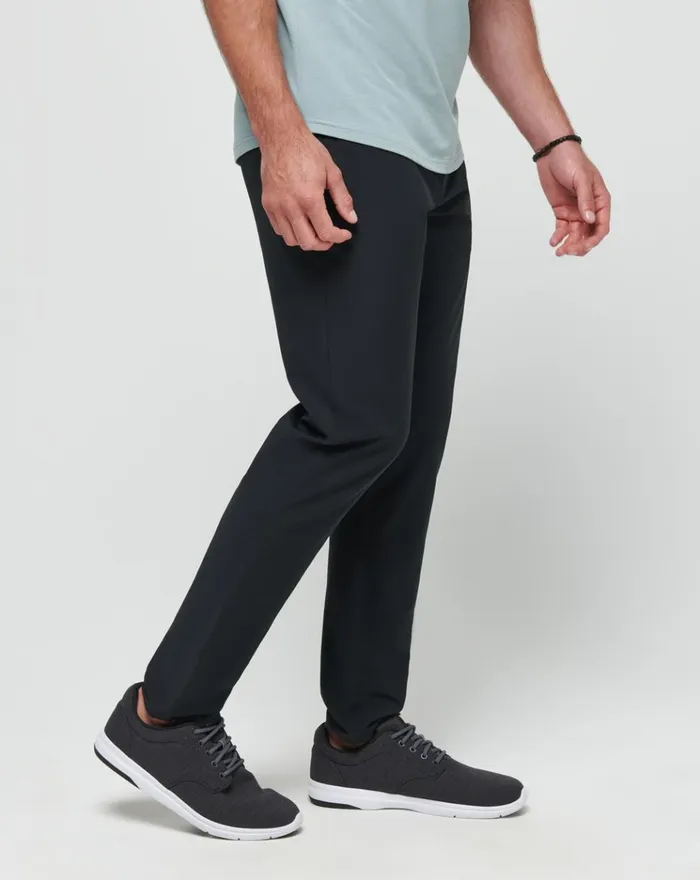 Men Pants TravisMathew OPEN TO CLOSE TECH CHINO PANT Black