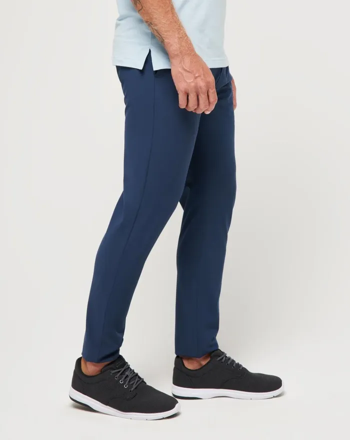 Men Pants TravisMathew OPEN TO CLOSE TECH CHINO PANT Dress Blues