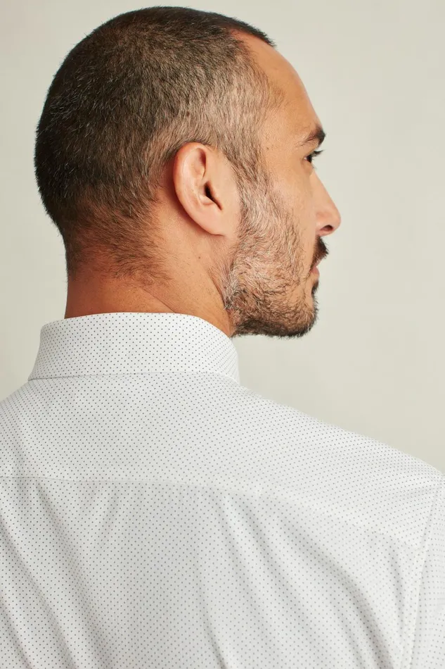 Men Short Sleeve Shirts Bonobos Tech Short Sleeve Shirt White Blue Fine Dot