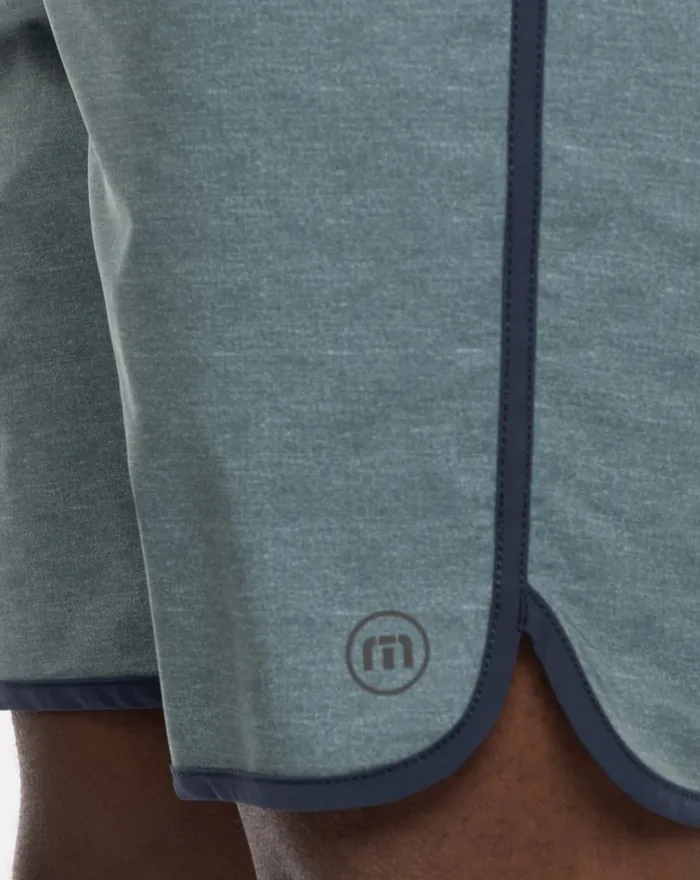 Men Shorts TravisMathew ANOTHER ROUND ACTIVE SHORT Silver Pine