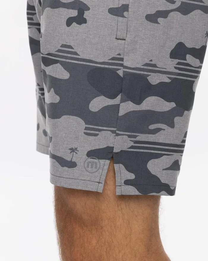 Men Shorts TravisMathew LEADER BOARD ACTIVE SHORT Heather Grey