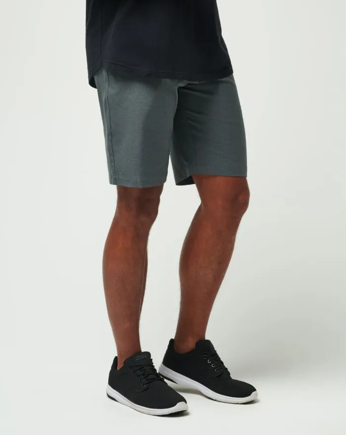 Men Shorts TravisMathew SAND HARBOR SHORT Heather Dark Grey