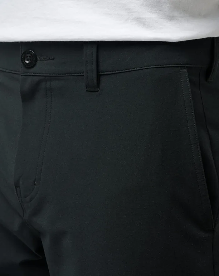 Men Shorts TravisMathew TECH CHINO SHORT Black