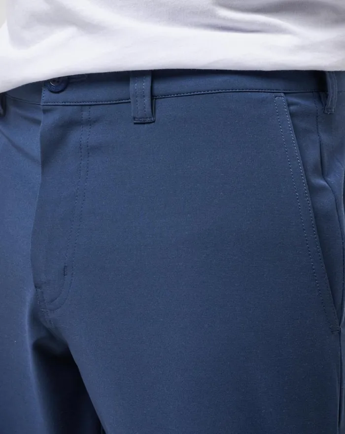 Men Shorts TravisMathew TECH CHINO SHORT Dress Blues