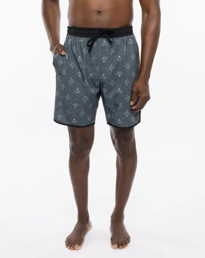 Men Shorts TravisMathew TERRACE PARK BOARDSHORT Heather Black