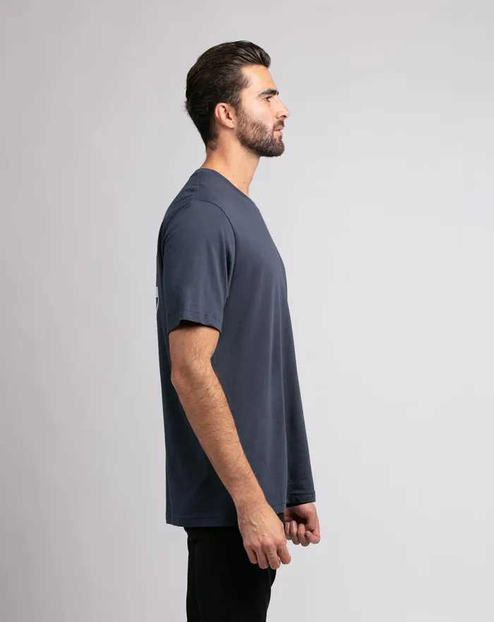 Men Tees TravisMathew DA BEERS TEE Mood Indigo
