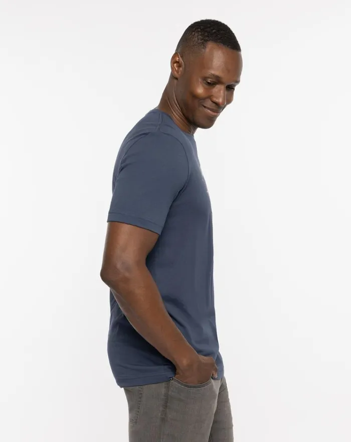 Men Tees TravisMathew JINGLE JANGLE TEE Mood Indigo