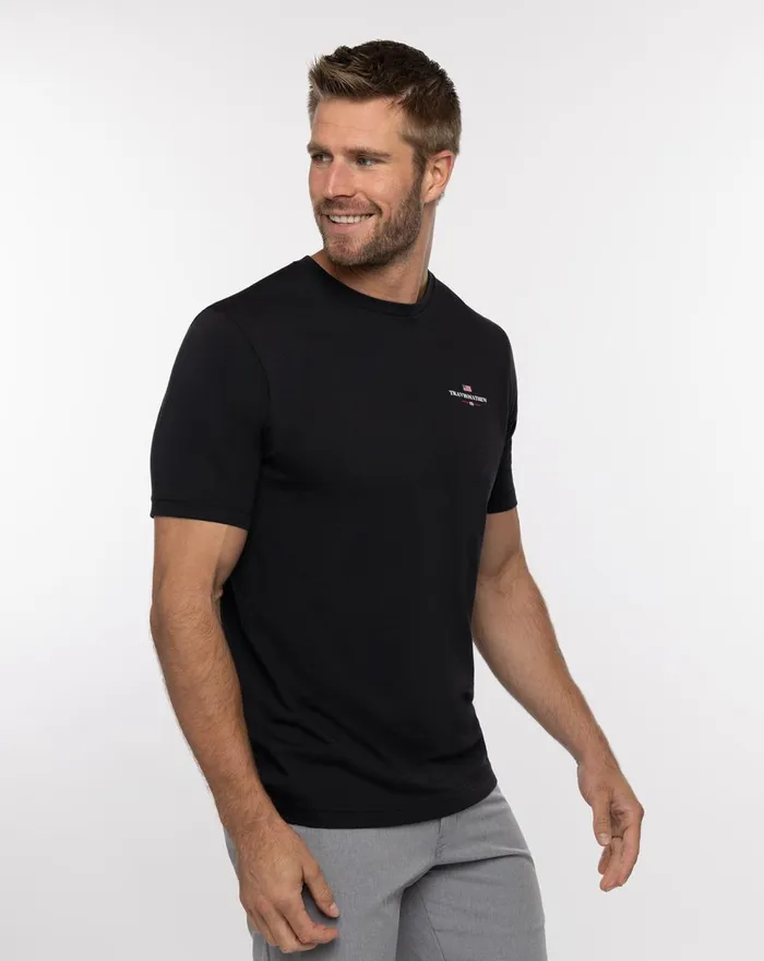 Men Tees TravisMathew PEAK SUMMER TEE Black