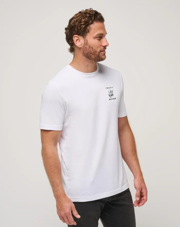 Men Tees TravisMathew PINEAPPLE DRINKS TEE White Men Tees TravisMathew PINEAPPLE DRINKS TEE White