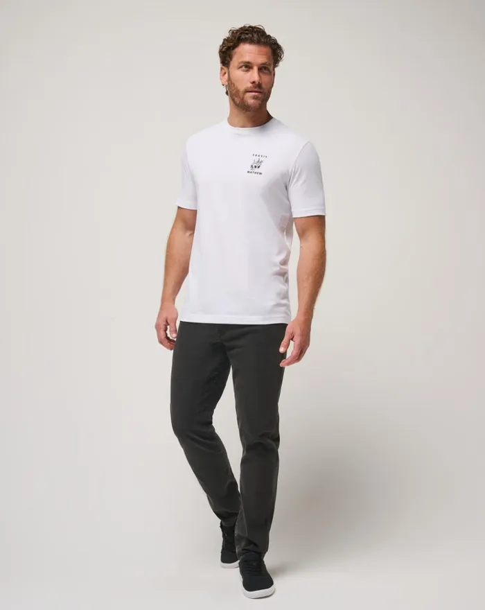 Men Tees TravisMathew PINEAPPLE DRINKS TEE White Men Tees TravisMathew PINEAPPLE DRINKS TEE White