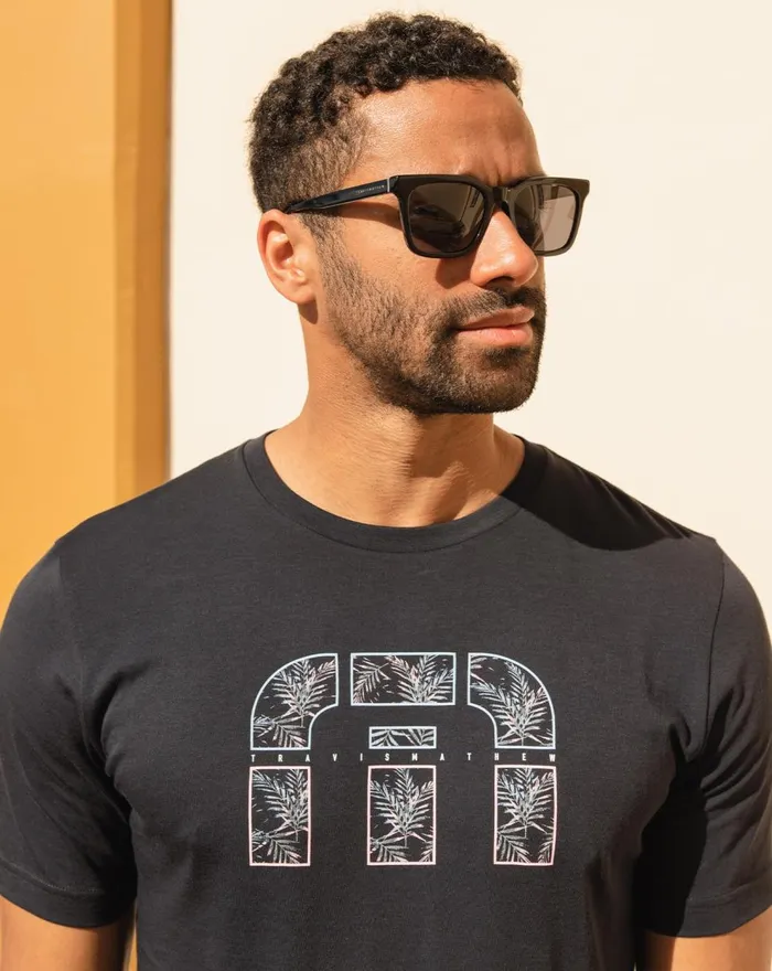 Men Tees TravisMathew PRIVATE PALAPA TEE Black Men Tees TravisMathew PRIVATE PALAPA TEE Black