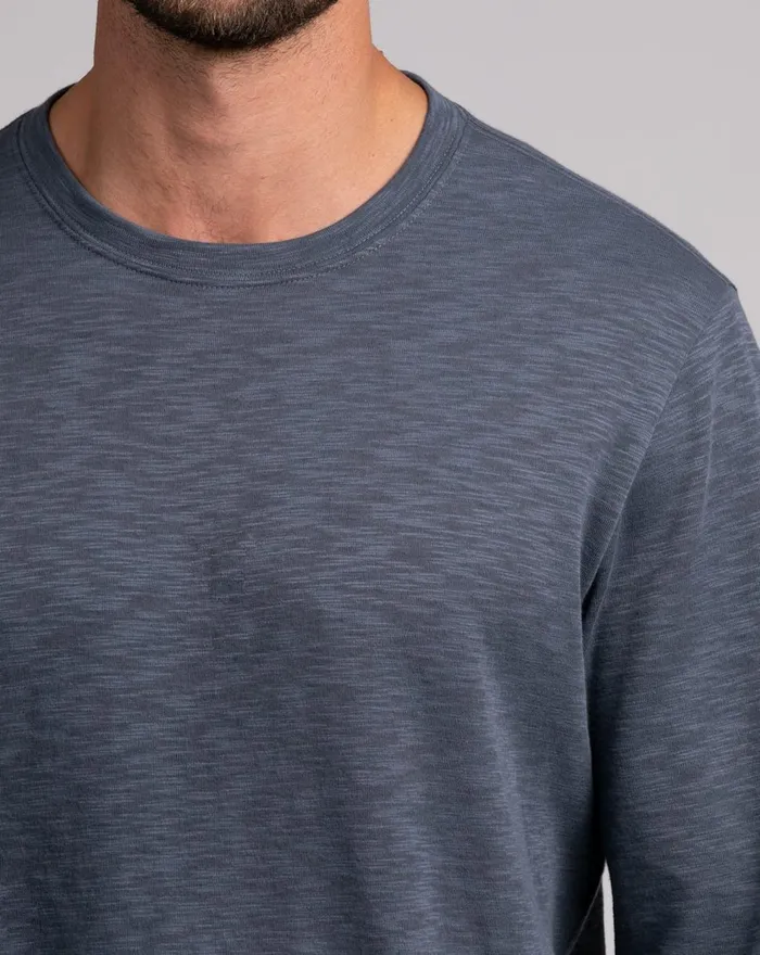 Men Tees TravisMathew RENNER LONG SLEEVE TEE Vintage Indigomood