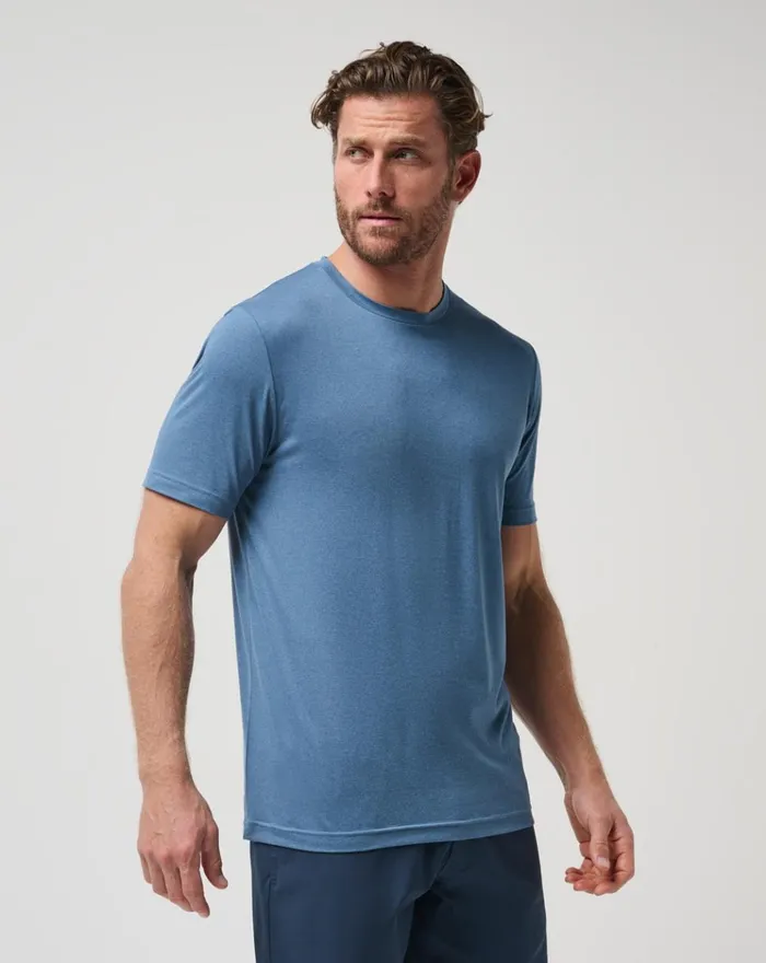 Men Tees TravisMathew RISK TAKER ACTIVE TEE Stellar Blue