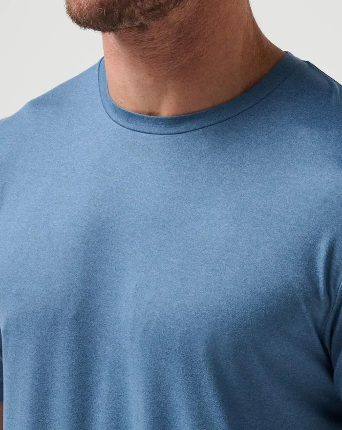 Men Tees TravisMathew RISK TAKER ACTIVE TEE Stellar Blue