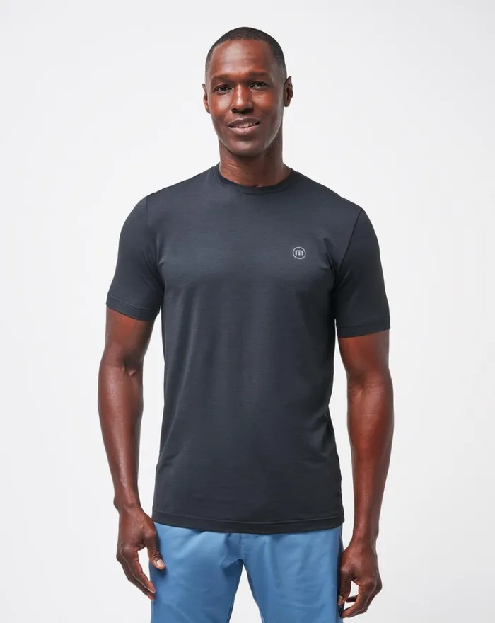 Men Tees TravisMathew SCENIC VISTA ACTIVE TEE Black