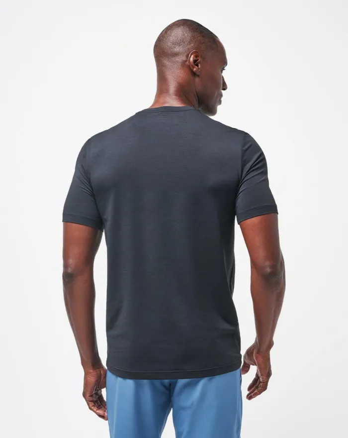Men Tees TravisMathew SCENIC VISTA ACTIVE TEE Black