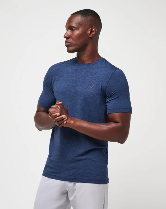 Men Tees TravisMathew SCENIC VISTA ACTIVE TEE Heather Navy