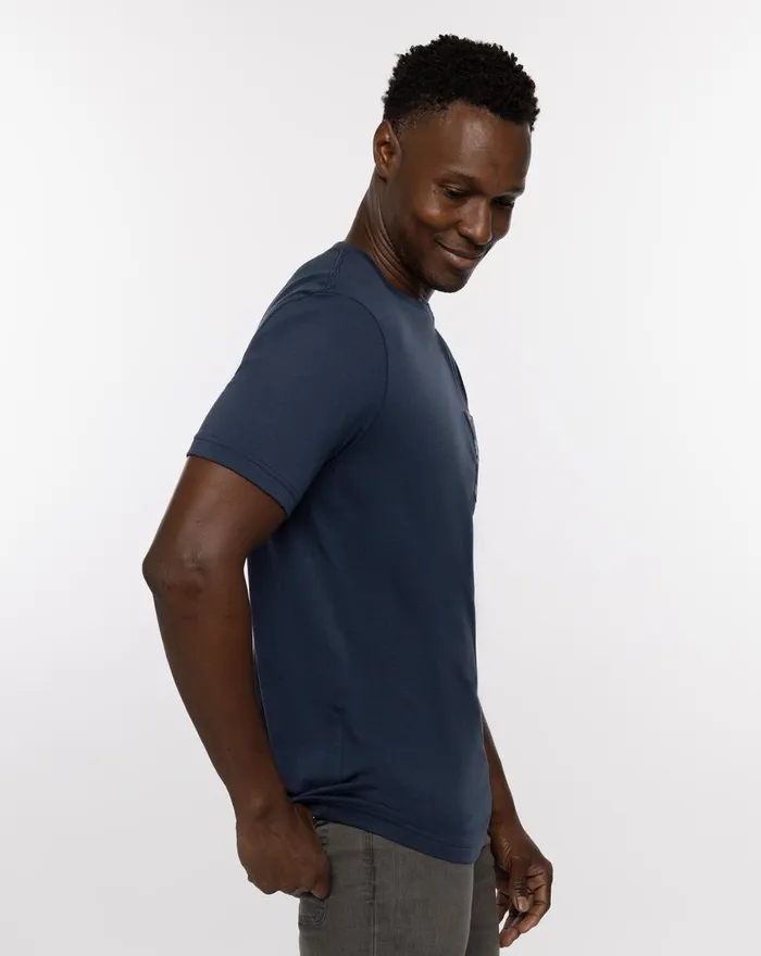 Men Tees TravisMathew THIRTEEN BELOW 20 TEE Dress Blues