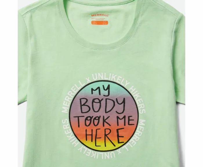 MERRELL Tops Women Unlikely Hikers X Merrell Short Sleeve Tee Extended Sizes Mist Green MERRELL Tops Women Unlikely Hikers X Merrell Short Sleeve Tee Extended Sizes Mist Green