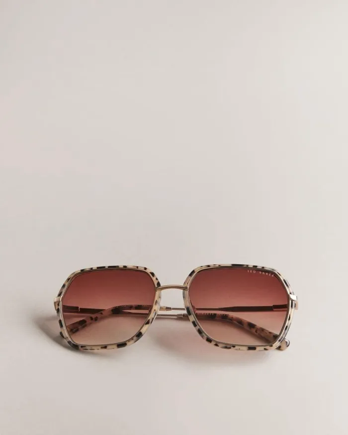 Oversized Tortoiseshell Sunglasses Tortoiseshell Women Ted Baker Sunglasses Oversized Tortoiseshell Sunglasses Tortoiseshell Women Ted Baker Sunglasses