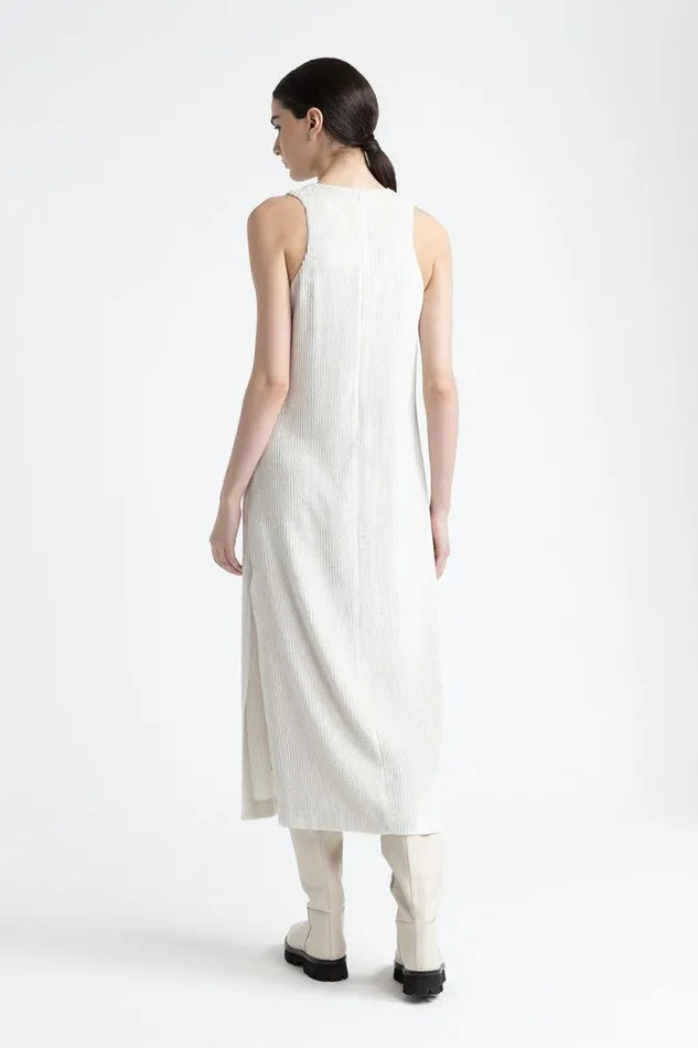 Peserico Dresses And Jumpsuits Woman Velvet Long Sleeveless Dress Natural White Peserico Dresses And Jumpsuits Woman Velvet Long Sleeveless Dress Natural White