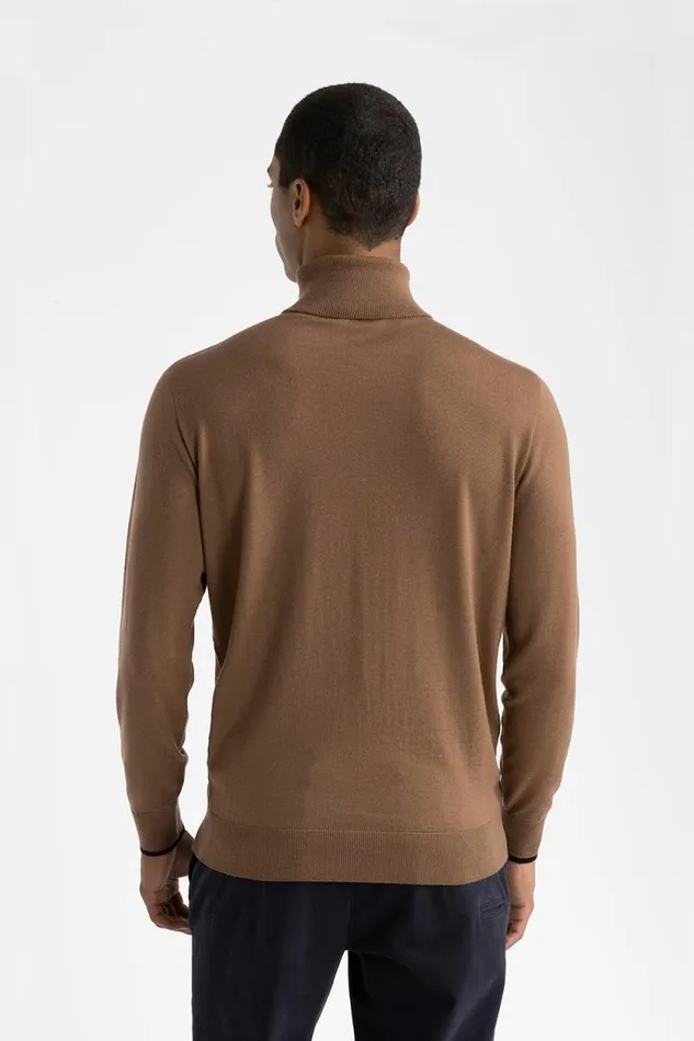 Peserico Knitwear Man Pure New Wool High Neck Sweater Chestnut Peserico Knitwear Man Pure New Wool High Neck Sweater Chestnut