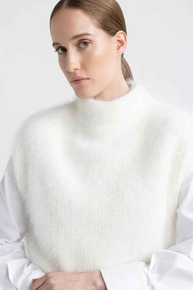 Peserico Knitwear Woman Angora Wool Yarn Gilet Natural White Peserico Knitwear Woman Angora Wool Yarn Gilet Natural White