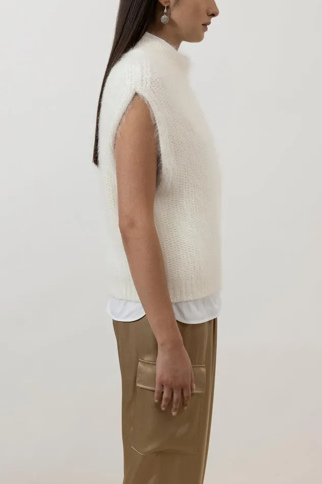 Peserico Knitwear Woman Angora Wool Yarn Gilet Natural White Peserico Knitwear Woman Angora Wool Yarn Gilet Natural White