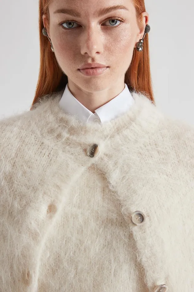 Peserico Knitwear Woman Buttoned Round Neck Cardigan In Alpaca Wool And Merino Natural White Peserico Knitwear Woman Buttoned Round Neck Cardigan In Alpaca Wool And Merino Natural White