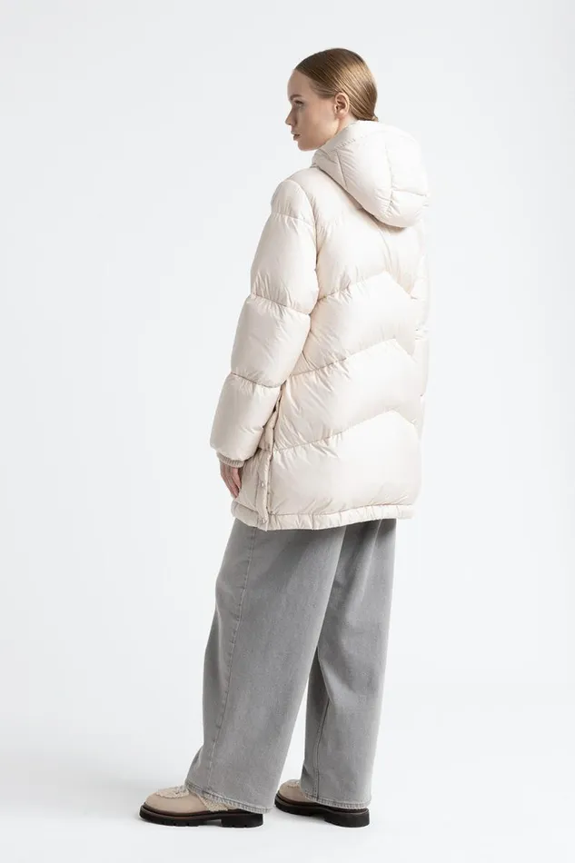 Peserico Outerwear Woman Maxi Hooded Goose Down Jacket Wr Barley Peserico Outerwear Woman Maxi Hooded Goose Down Jacket Wr Barley