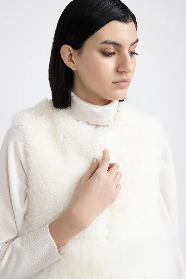 Peserico Outerwear Woman Real Cashmere Goat Hair Gilet Natural White Peserico Outerwear Woman Real Cashmere Goat Hair Gilet Natural White